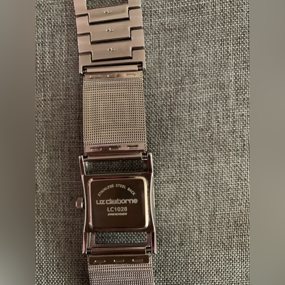 🔥LIZ CLAIBORNE WATCH🔥 - Picture 3 of 8